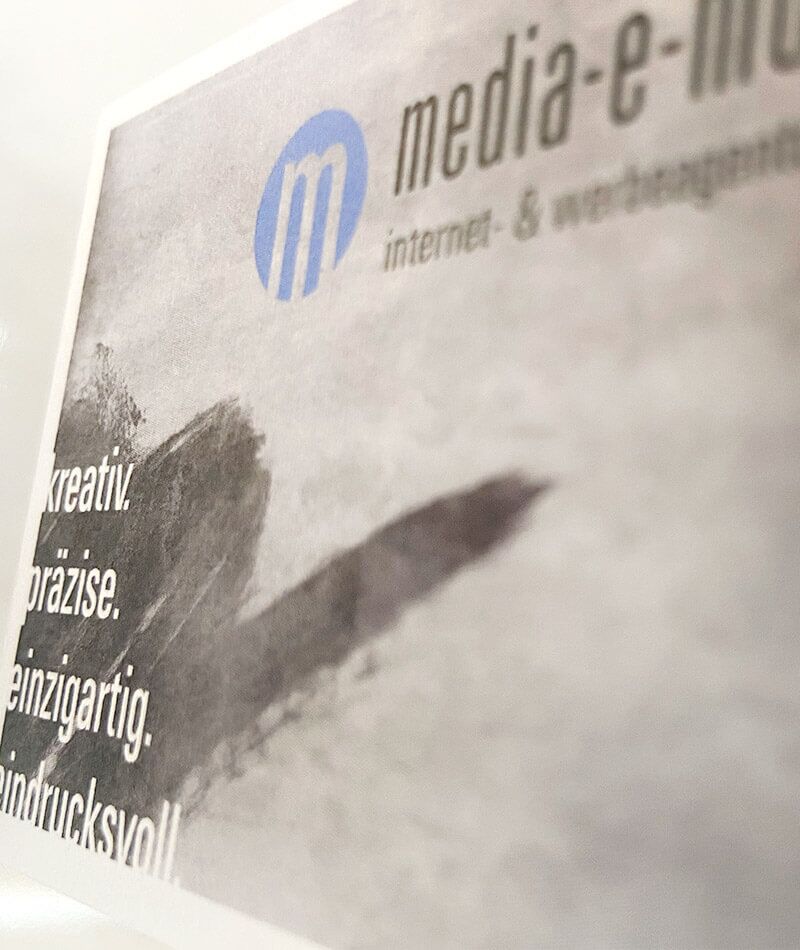 Visitenkarte media-e-motion Visitenkarte: kreativ. präzise. einzigartig. eindrucksvoll.